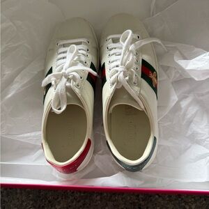 Gucci White and Green Sneakers with Red Accents